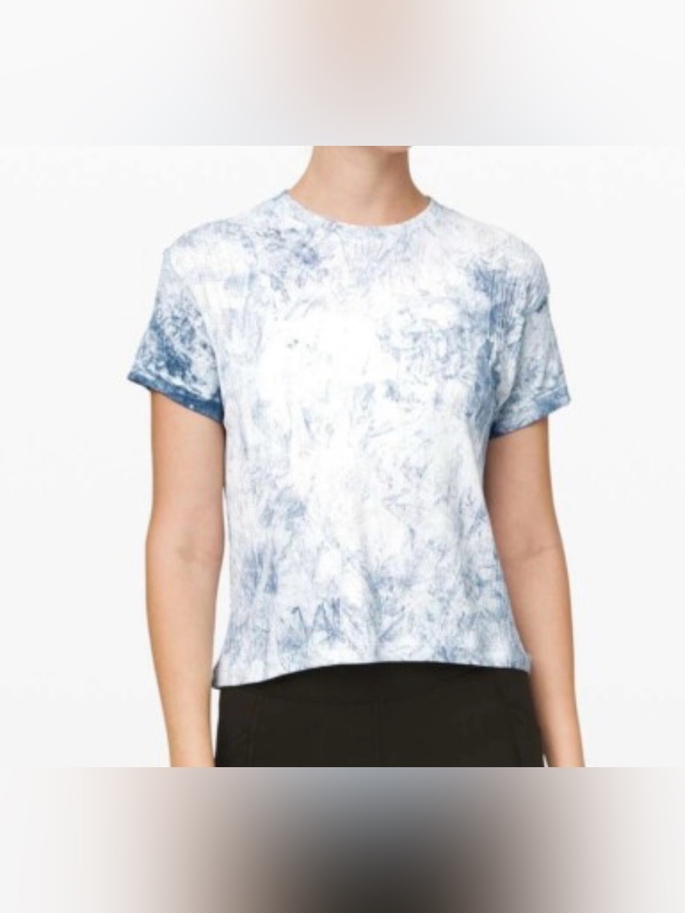 Lululemon Train to Be Short Sleeve
White / Luna style W3CGHS fits like an 8